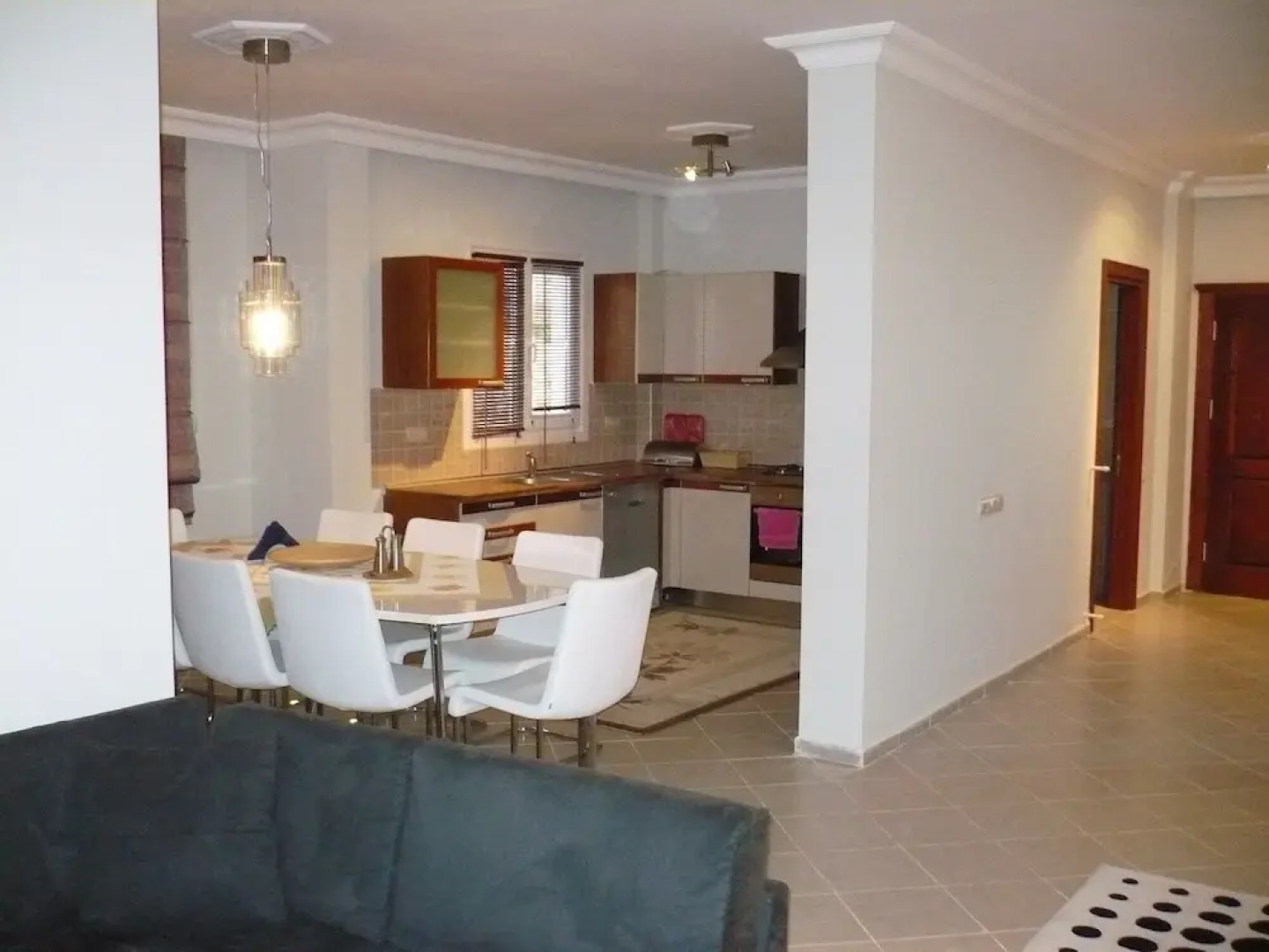 Important Group Villa Amber