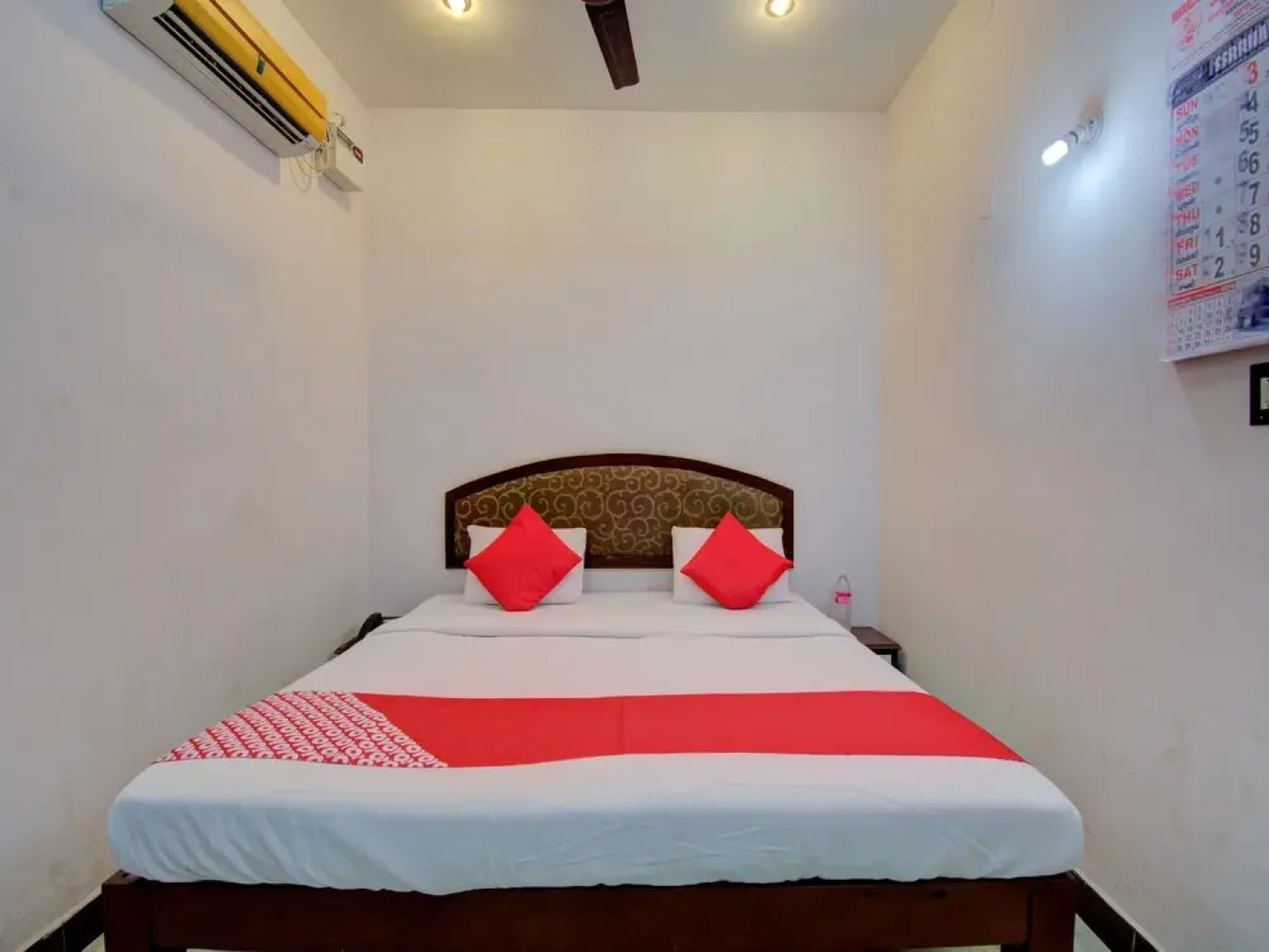 OYO 30435 Mahalashmi Park Hotel