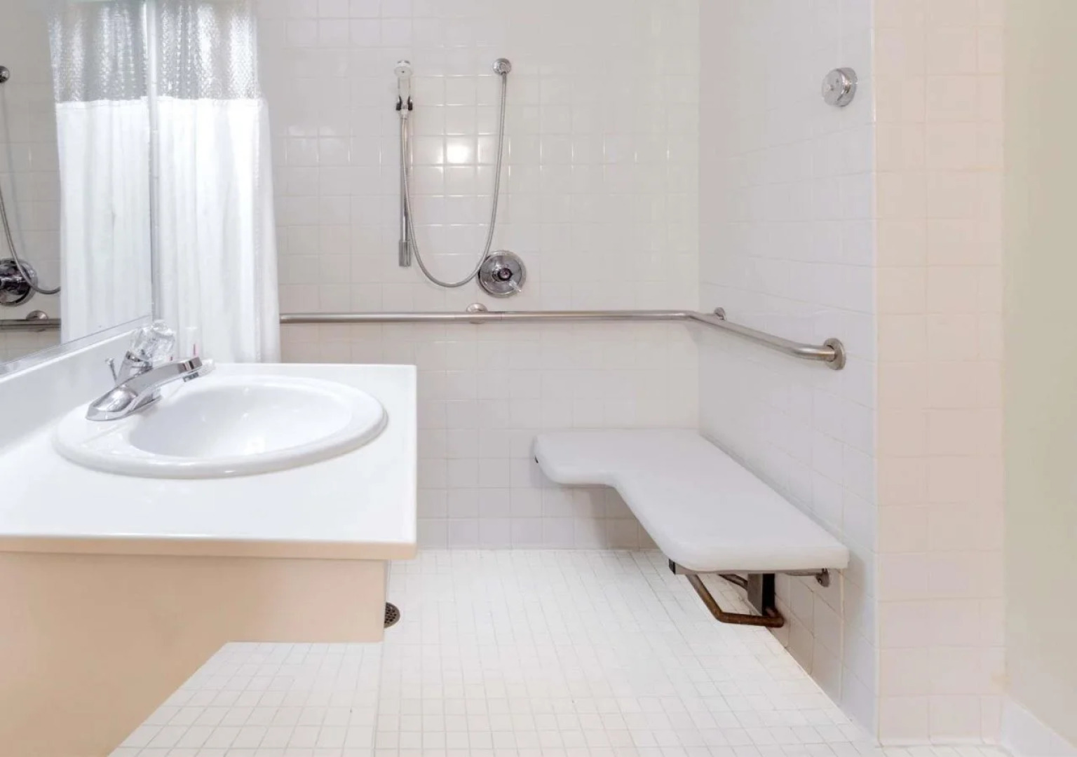 Holiday Inn Dallas Market Ctr Love Field by IHG