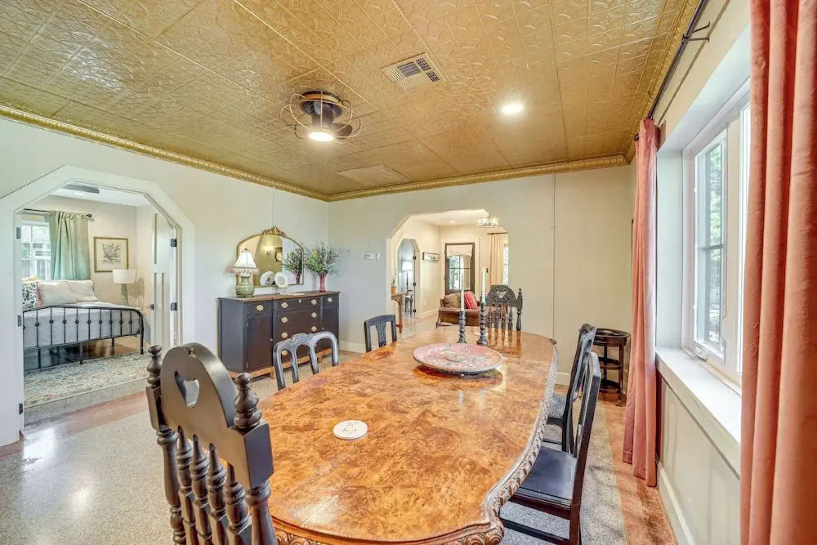 < 9 Mi to Dtwn Tulsa: Lovely Home w/ Yard & Deck!