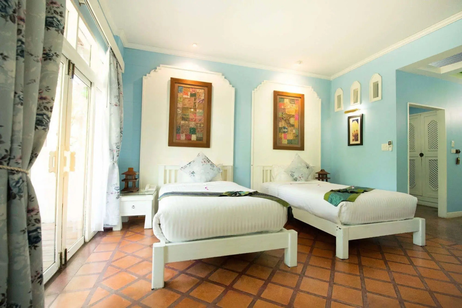 Tharaburi Resort Sukhothai