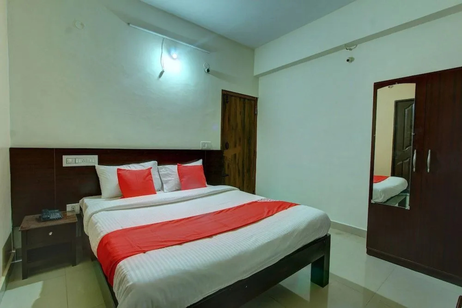 OYO 22928 Soans Comforts