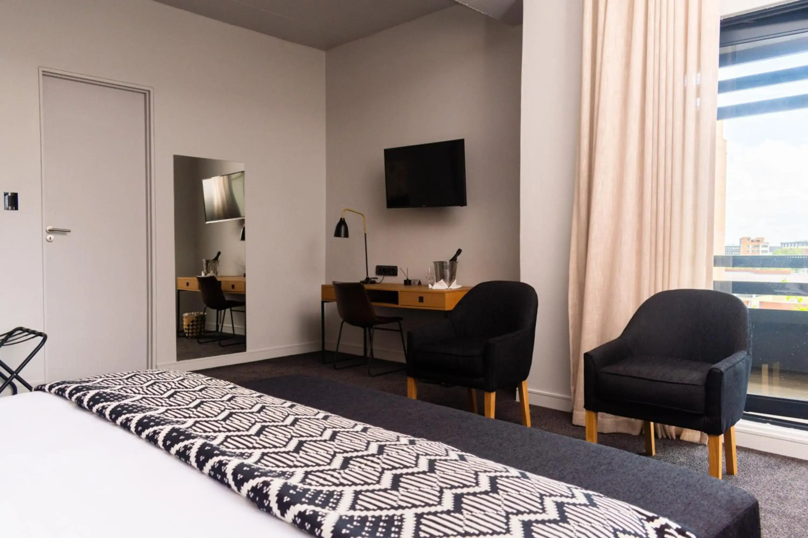 Hallmark Hotel by BON Hotels