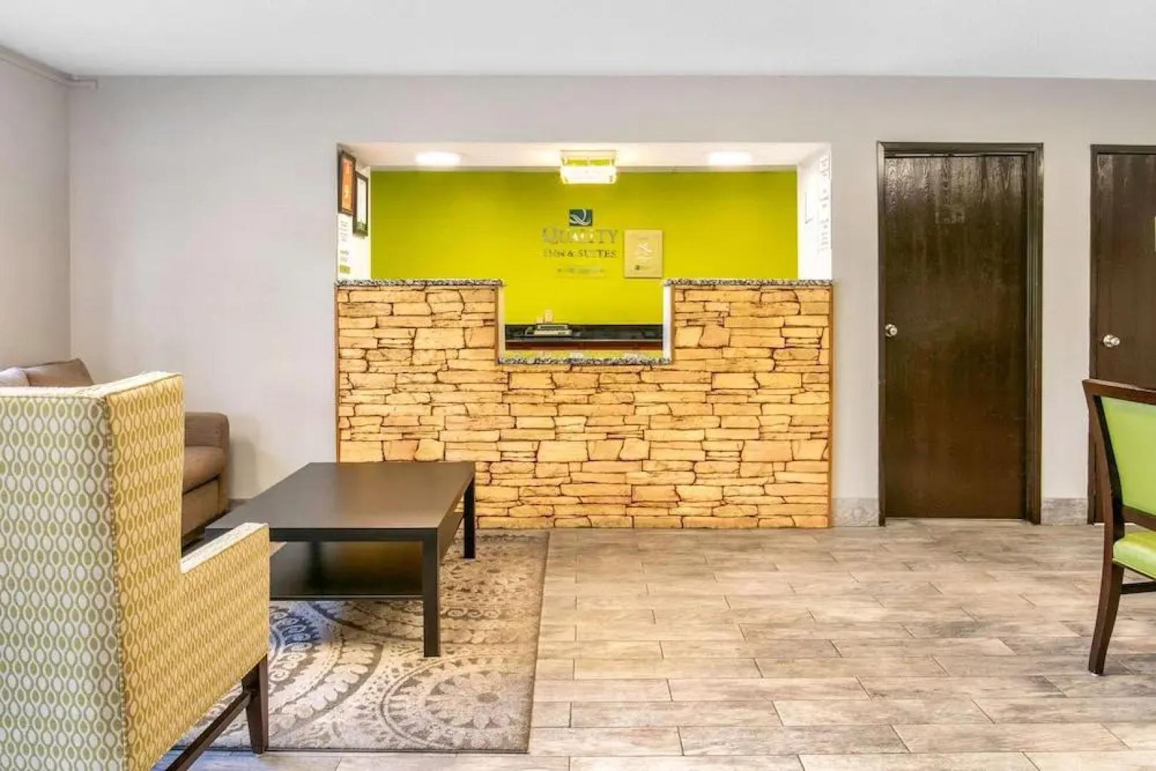 Quality Inn & Suites Metropolis I-24