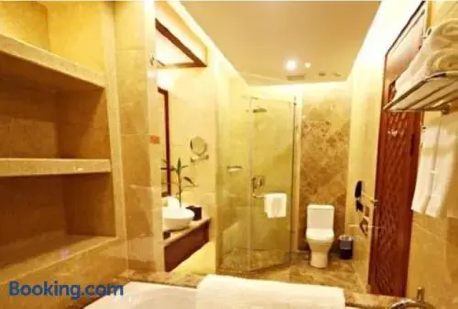 Ramada Plaza by Wyndham Xishuangbanna South