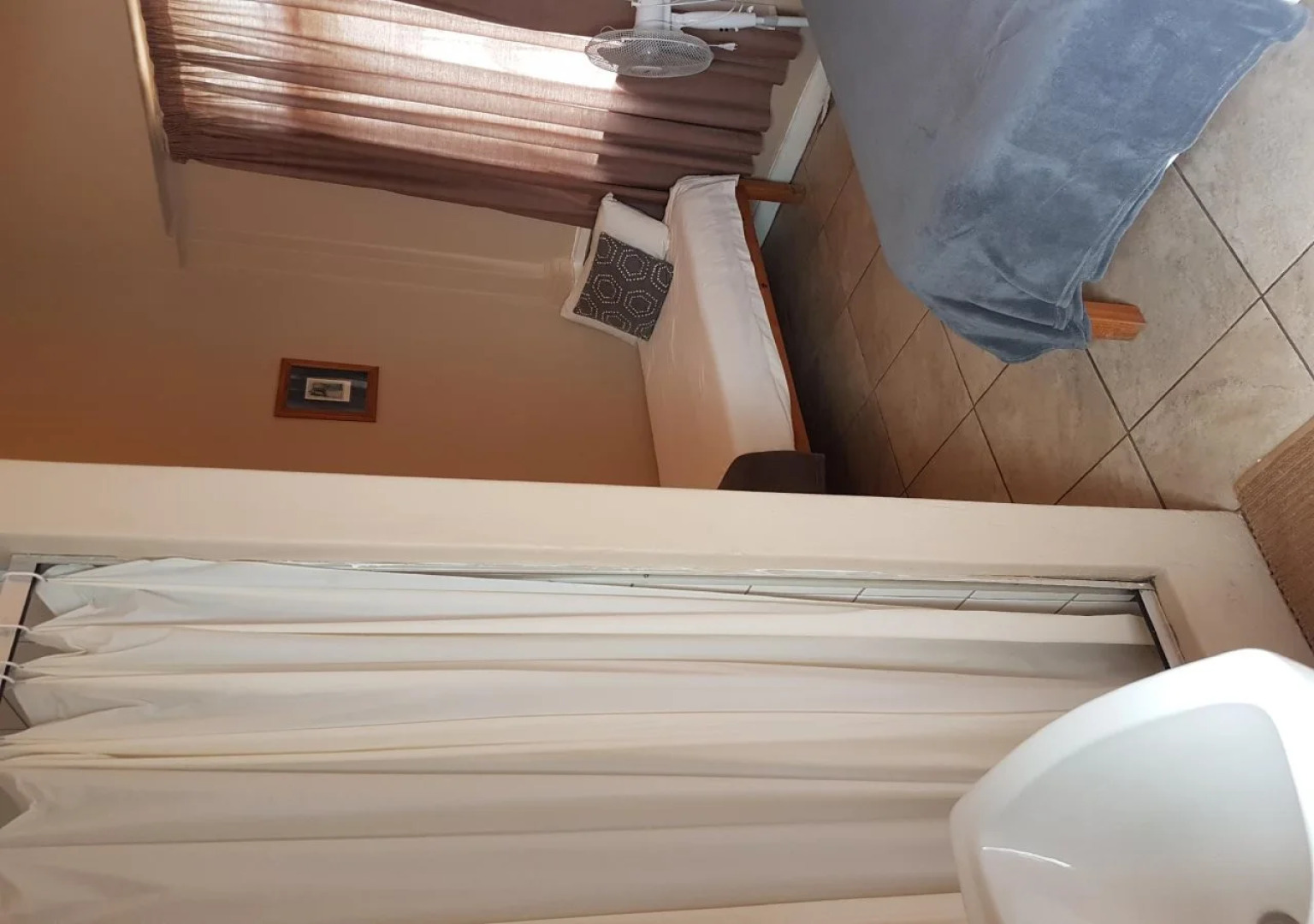 Oasis Shanti Backpackers