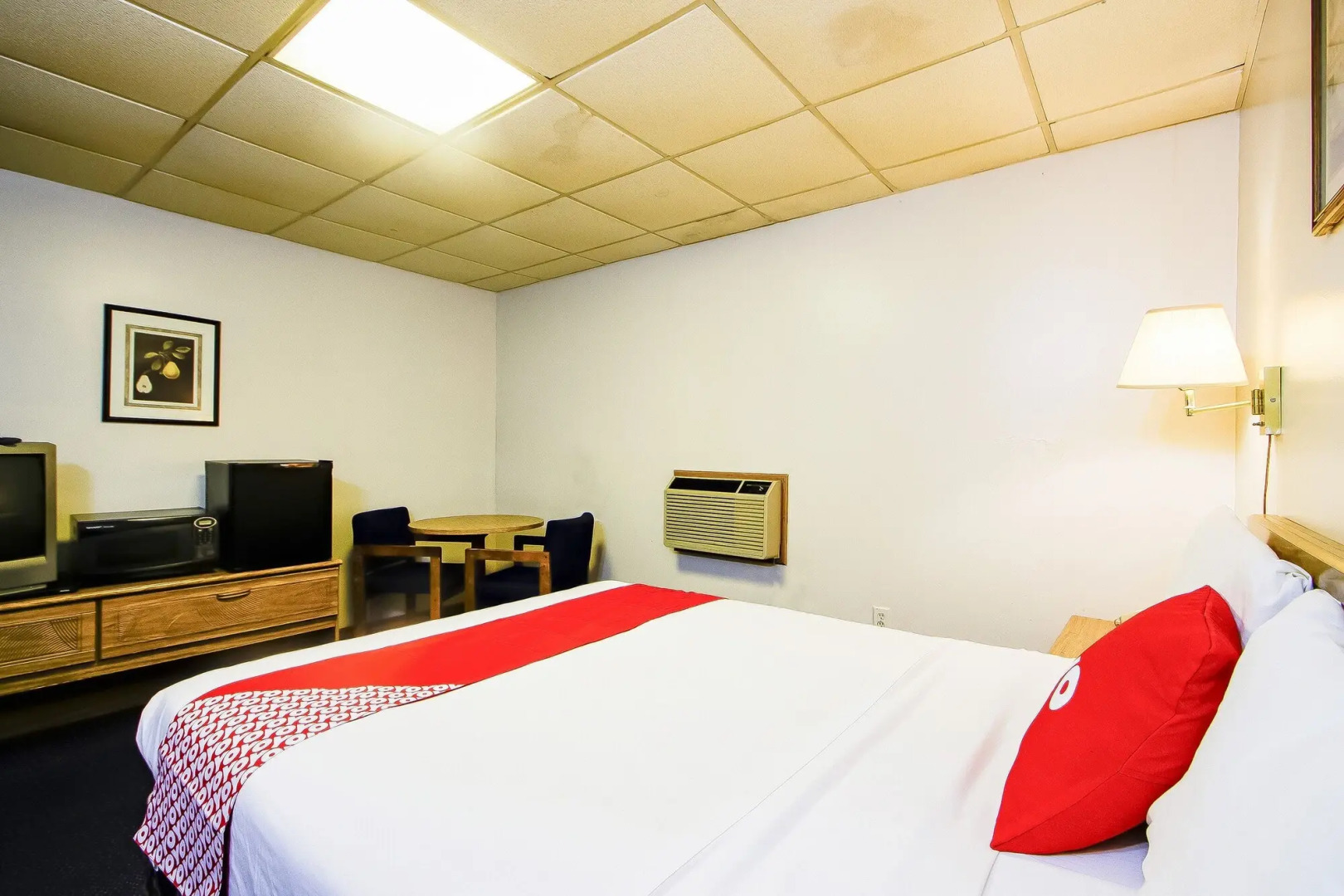 OYO Hotel Chapmanville Inn, WV - Hwy 119