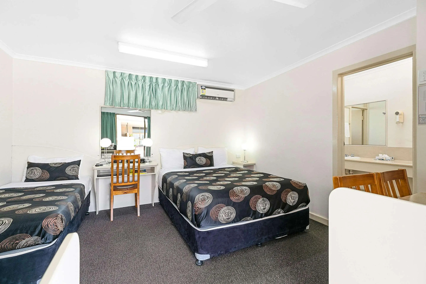 Econo Lodge Park Lane