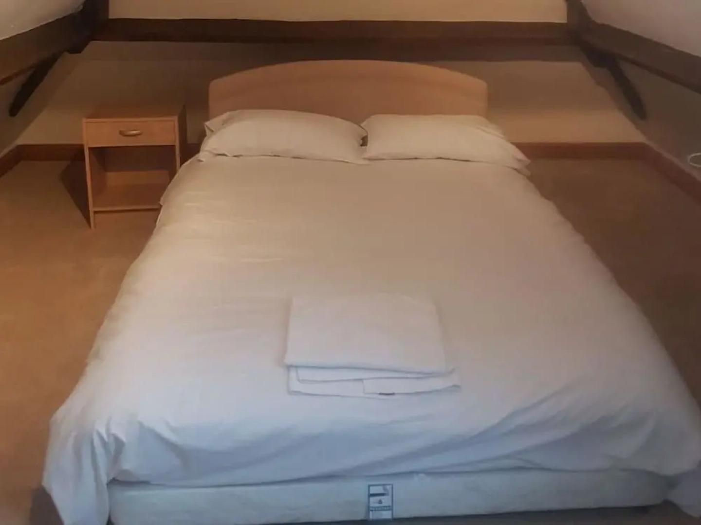 Jaylets Budget Earl Shilton