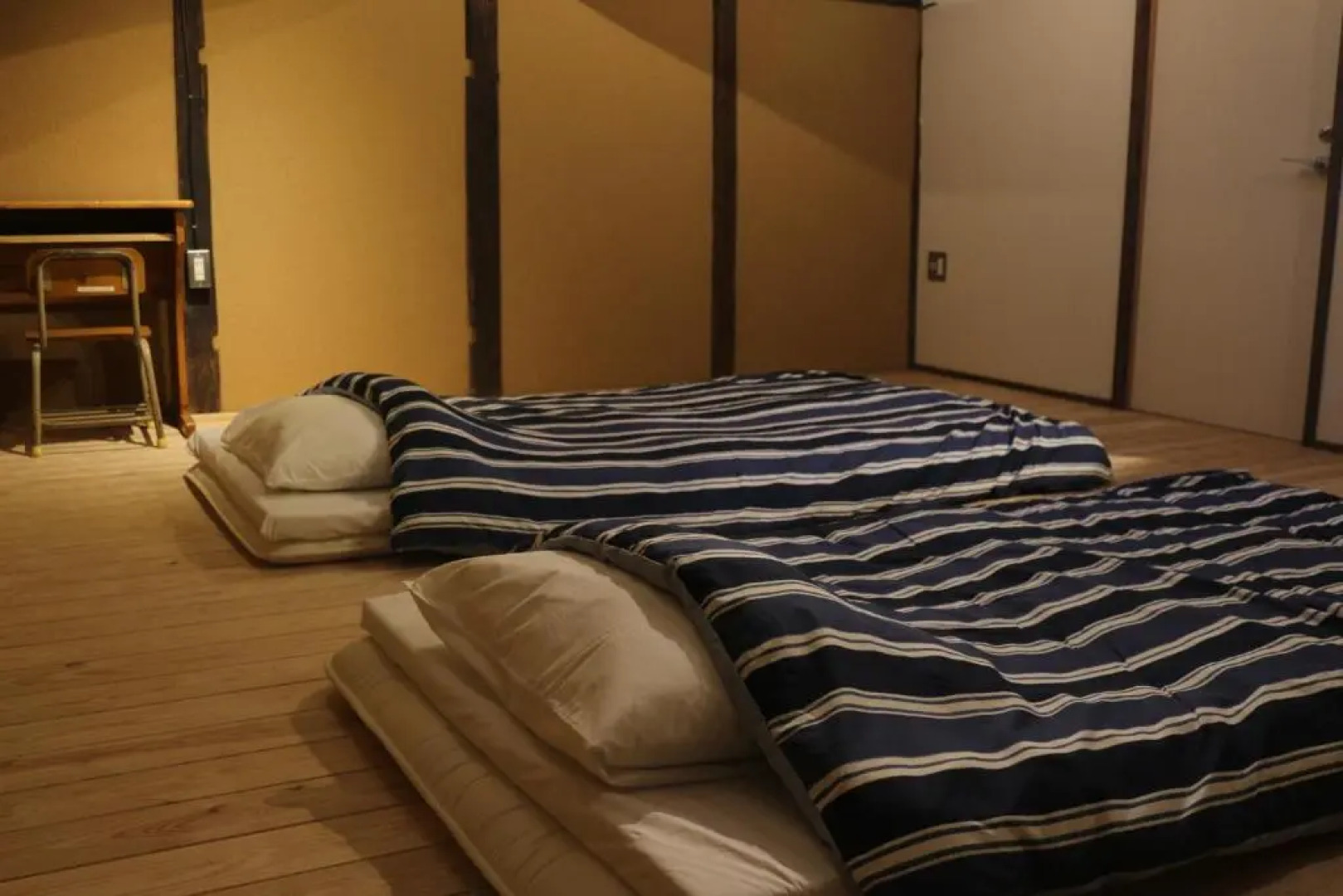 旧貸本屋 guest room