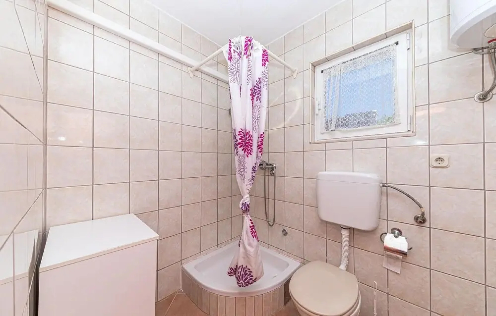 Nice Home in Drvenik Mali With Wifi and 2 Bedrooms