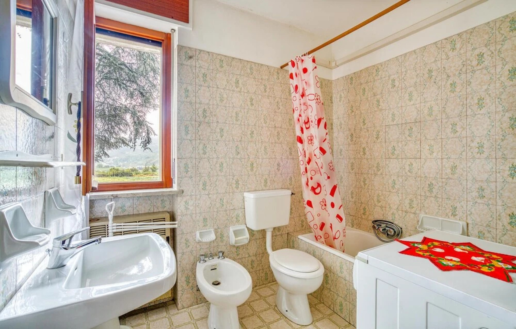 Nice Apartment in Saint Pierre With 1 Bedrooms and Wifi