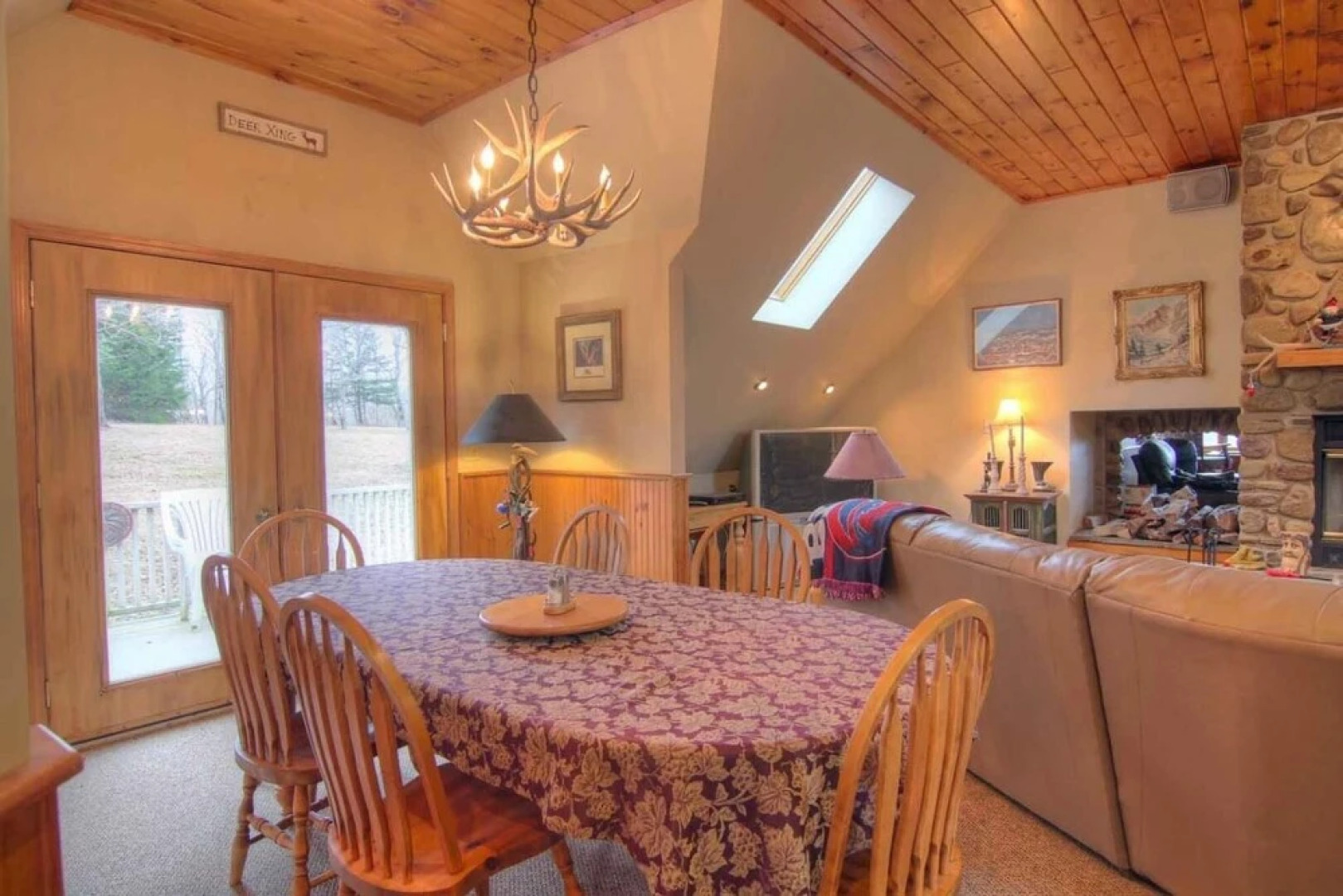 Hillside 5 Bedroom Home