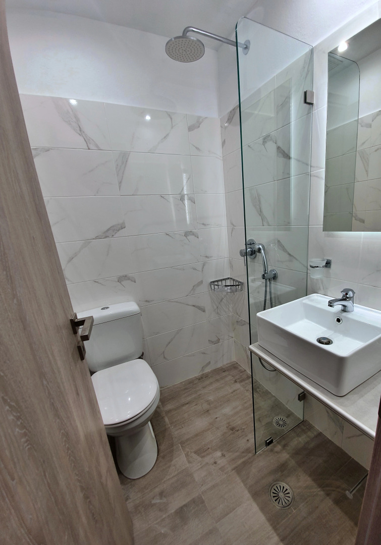 Petros Studios & Suites