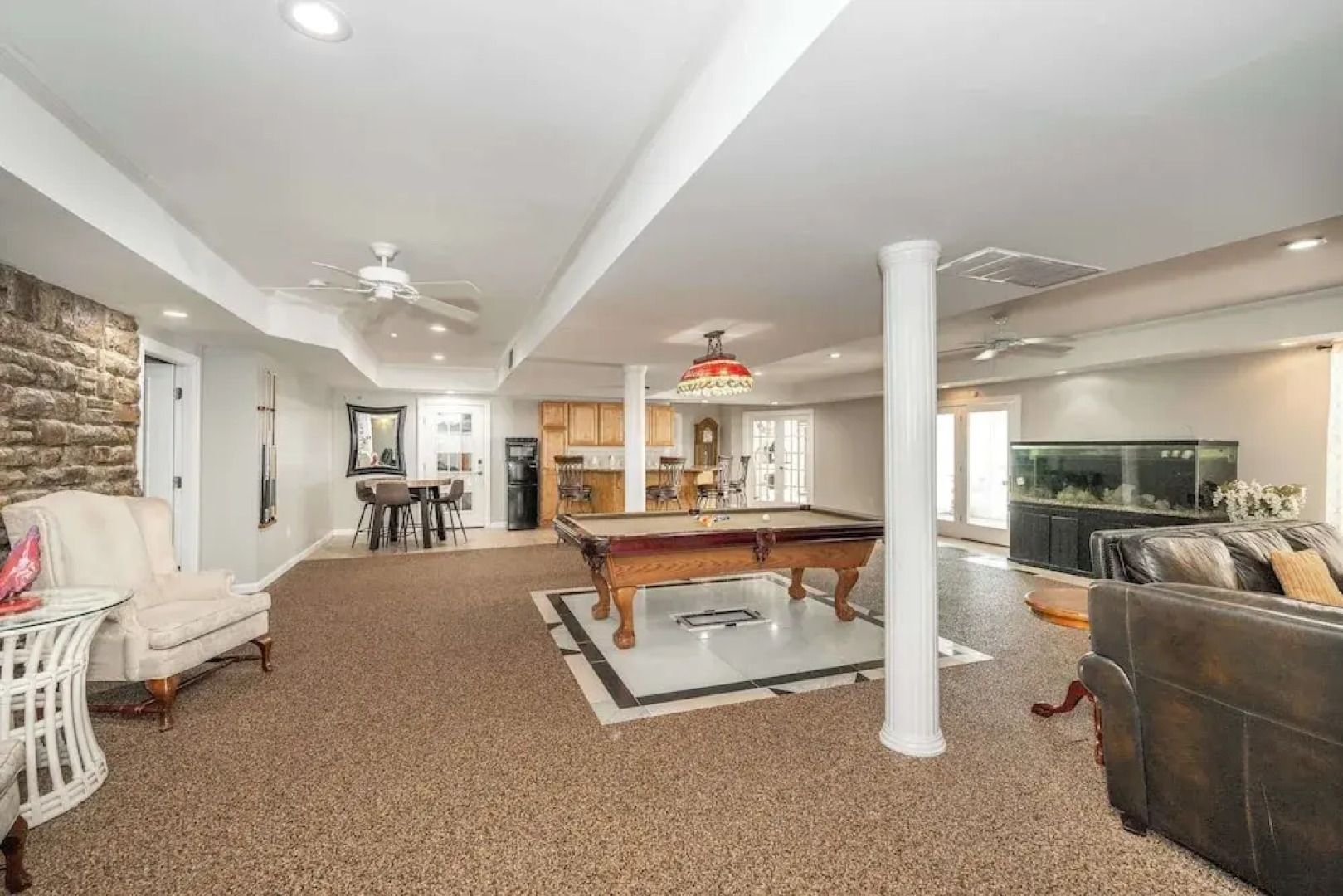 The Bishops Manor Stay for 10!