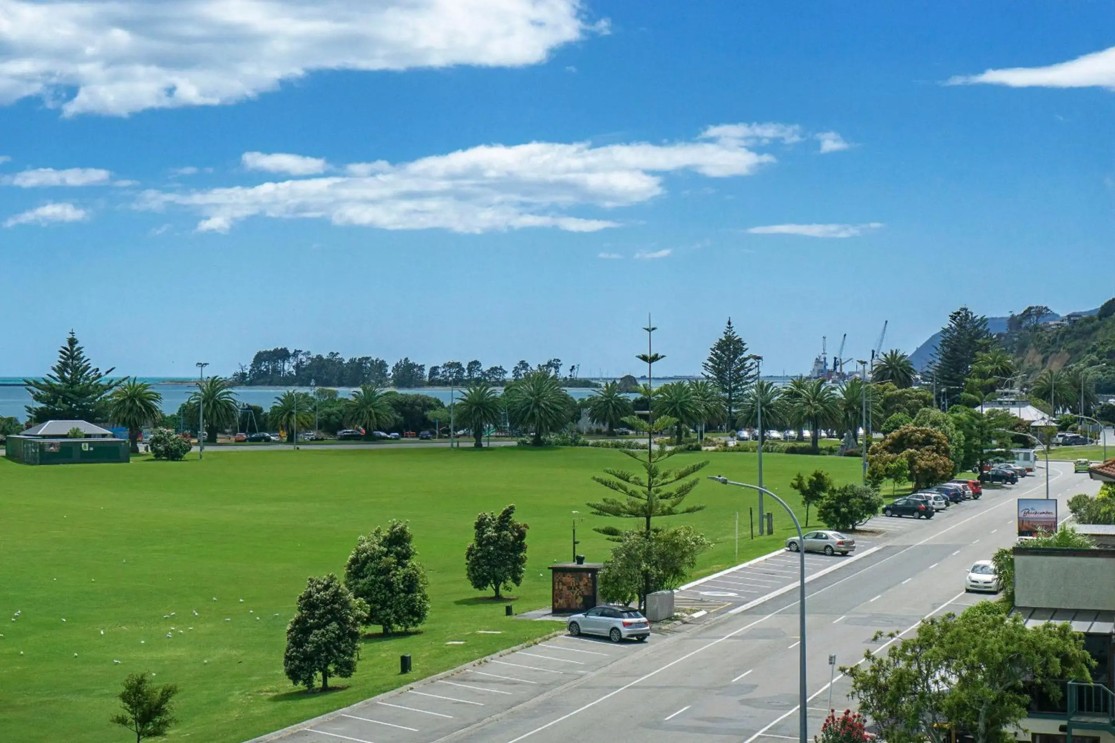 Tahunanui Oceanview Apartment