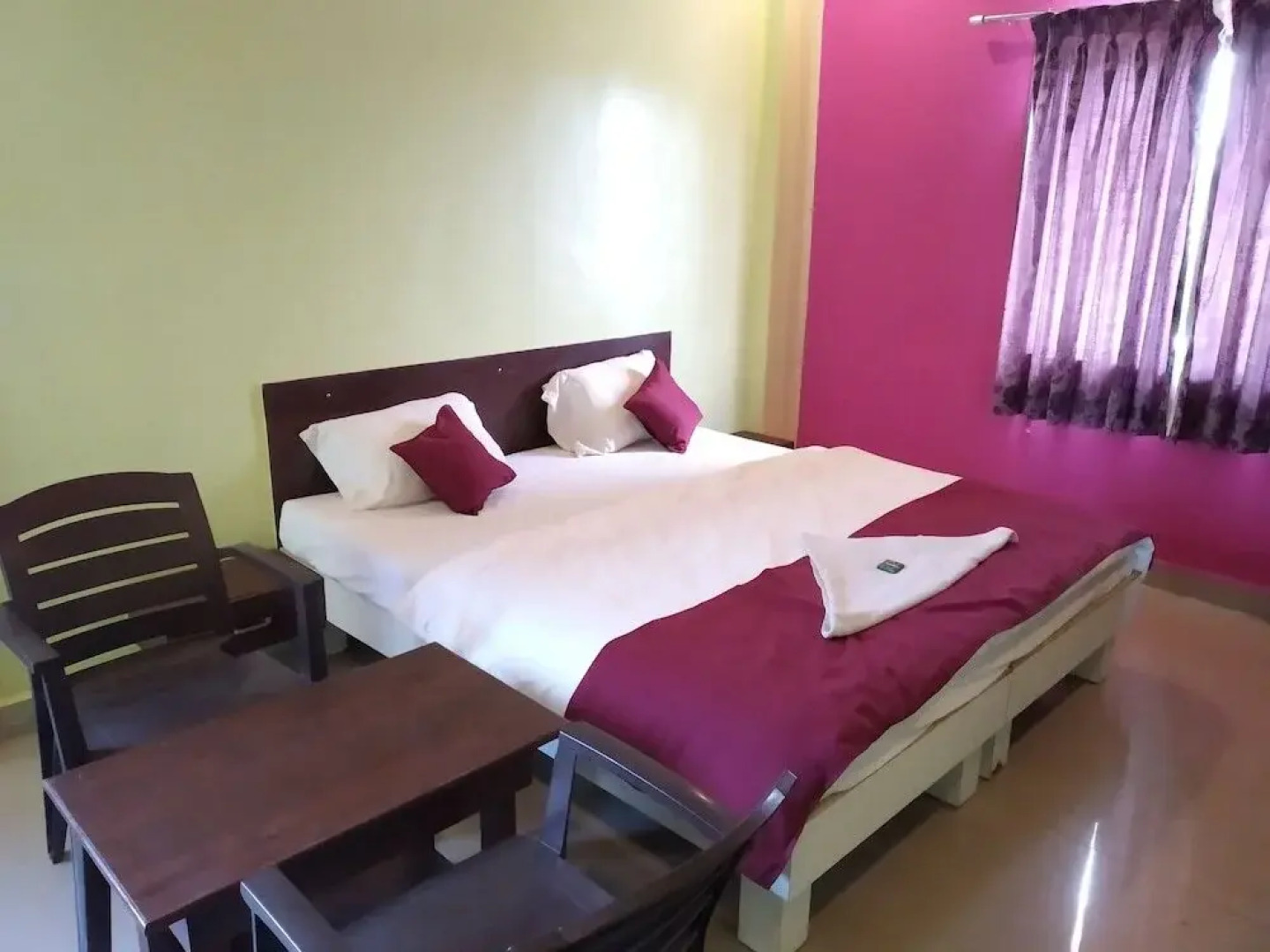 Hotel Savali Lodging