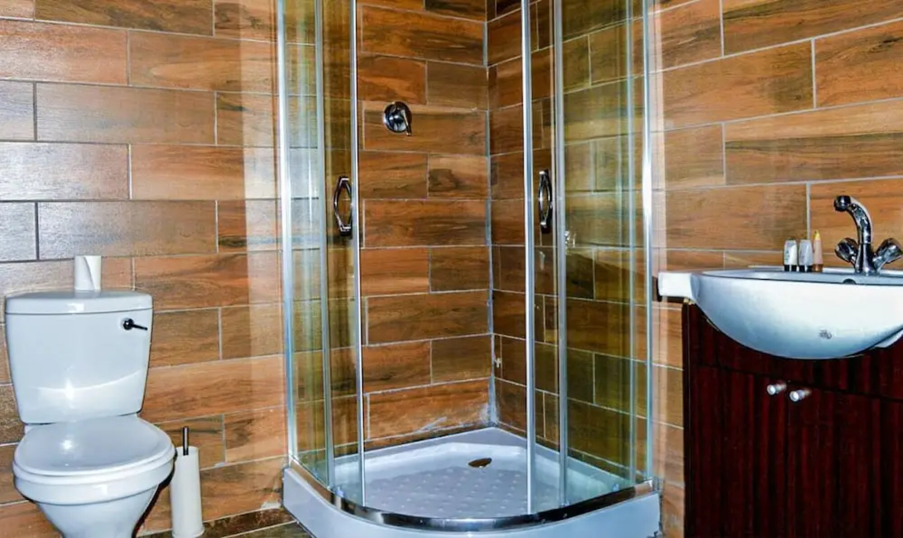 Cliffords Lodge & Spa