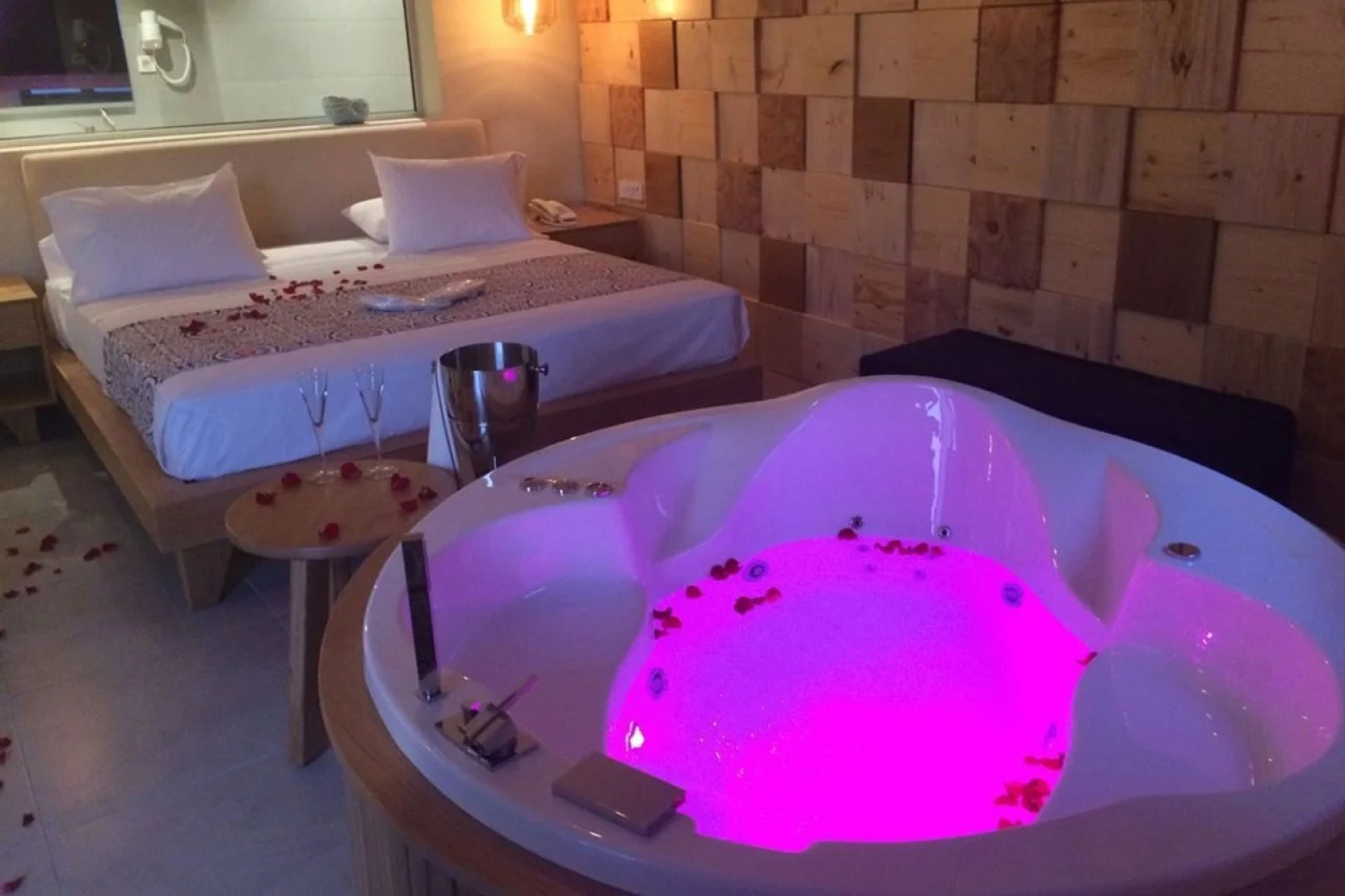 Elia Agia Marina Hotel