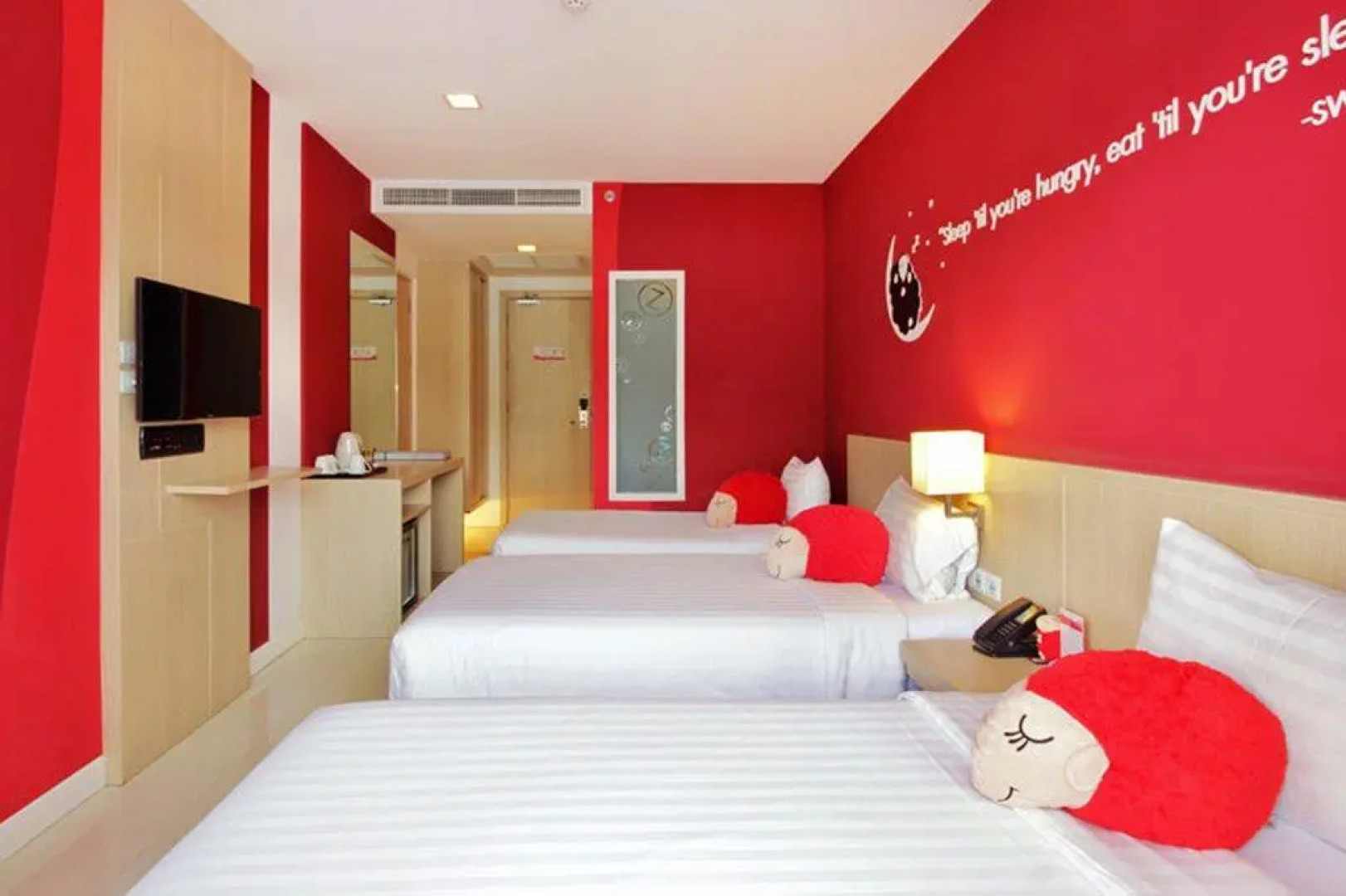Sleep With Me Hotel design hotel @ patong
