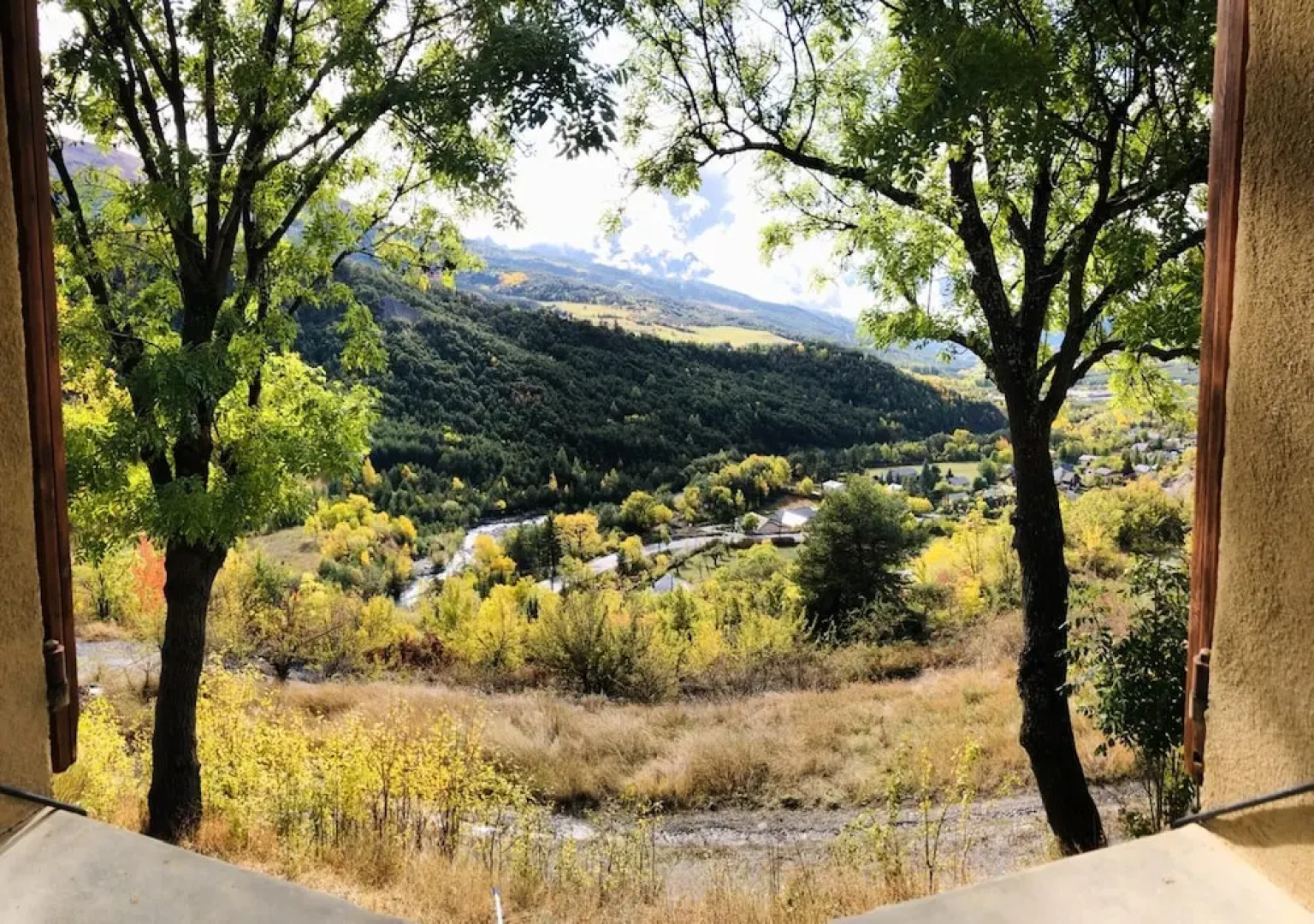 Apartment with One Bedroom in Jausiers, with Wonderful Mountain View, Furnished Garden And Wifi - 14 Km From the Slopes