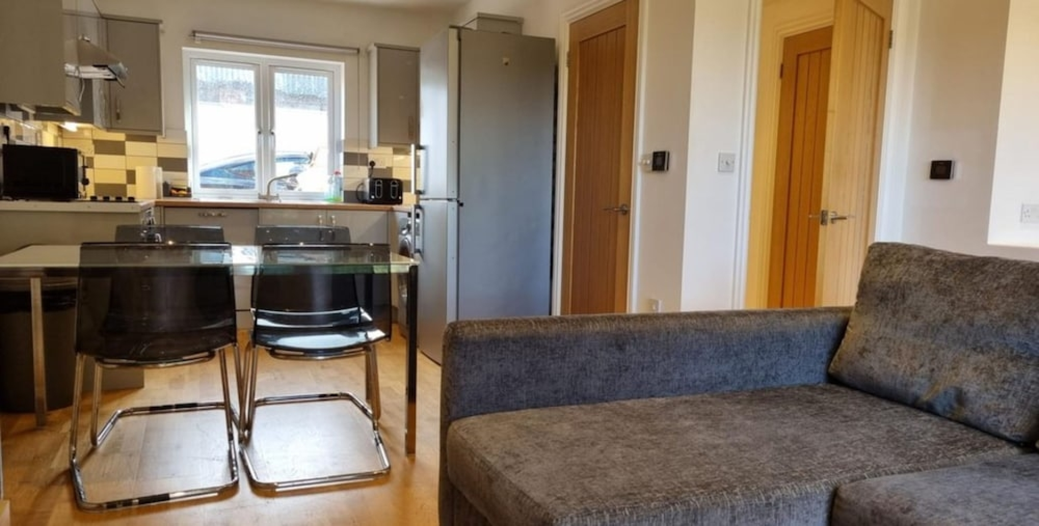 Cliffe House by Kasar Stays