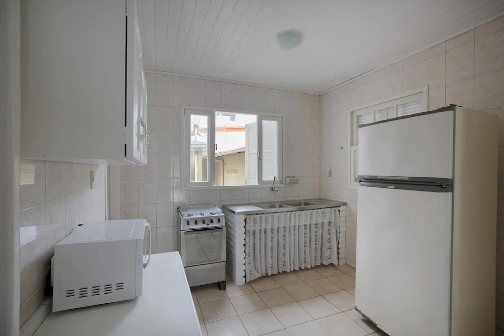 Pé na Areia! Ao Lado do Centrinho da Guarda!