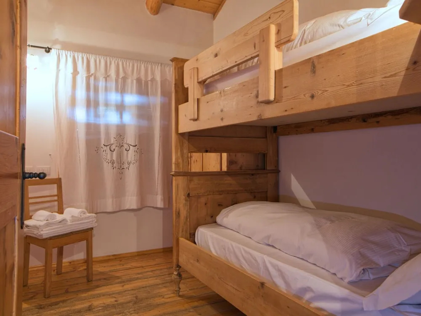 Cottage in Bellamonte With hot tub