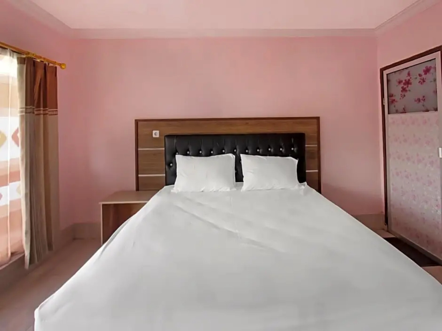 OYO 91744 Hotel Gemilang