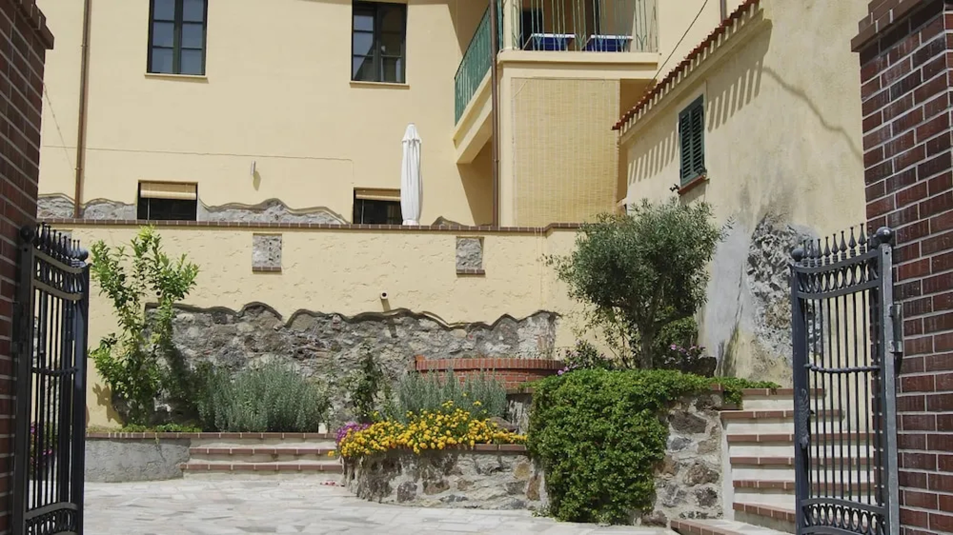 Villa Il Casale Onifai Intera