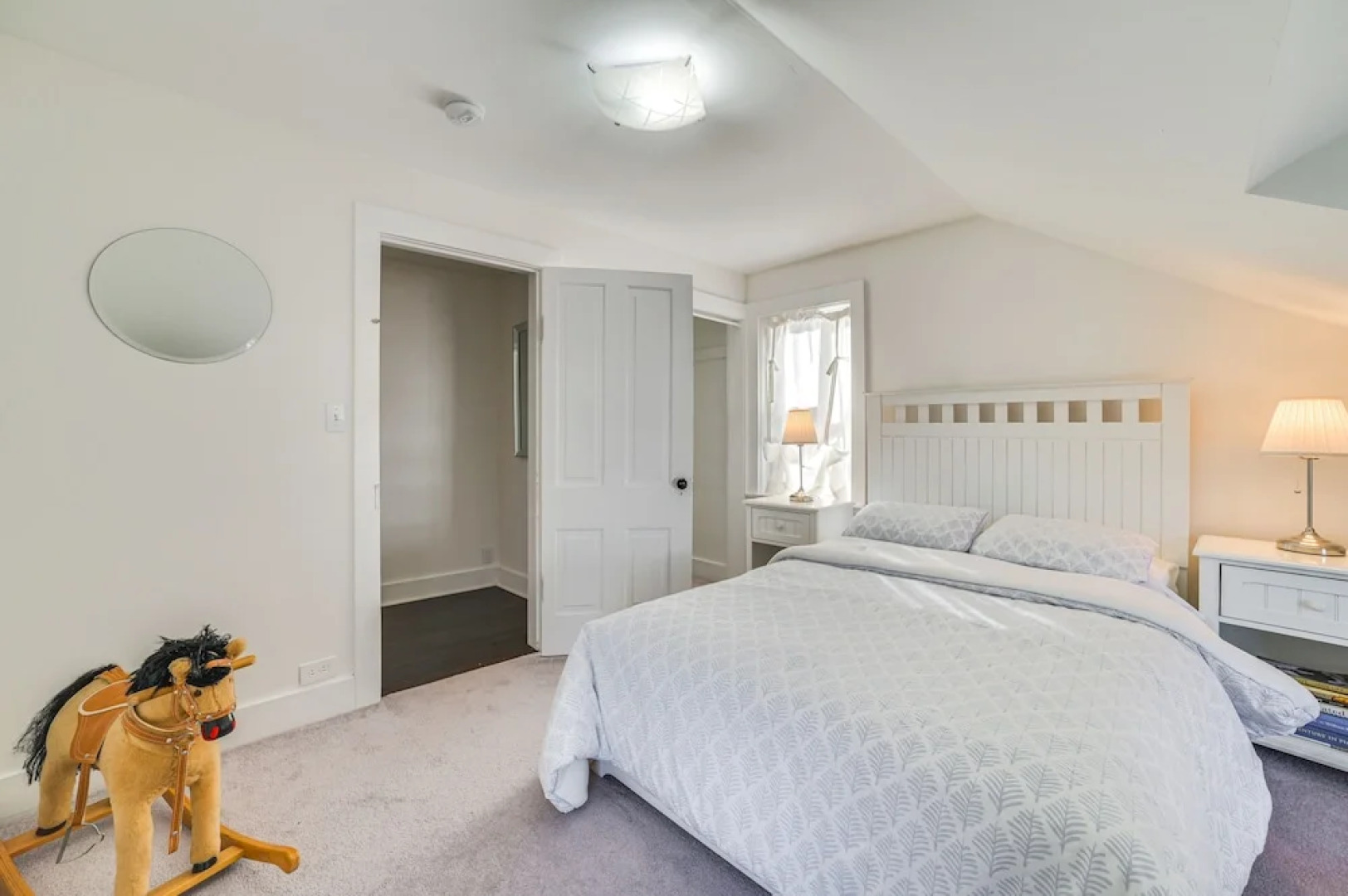 Steps to Dtwn! Suttons Bay Retreat Near Wine Trail