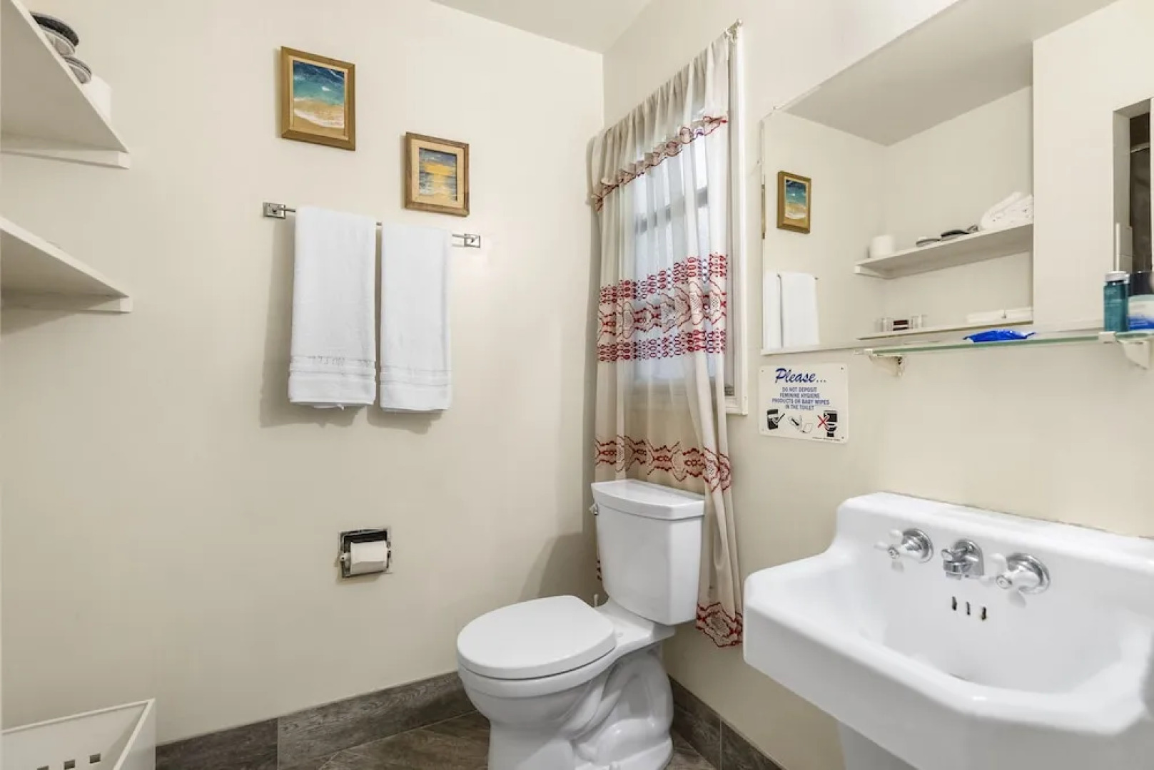 The New Star Motel with Studio-Kitchens: 1950s Extended-Stay Lodging and Retreat Center