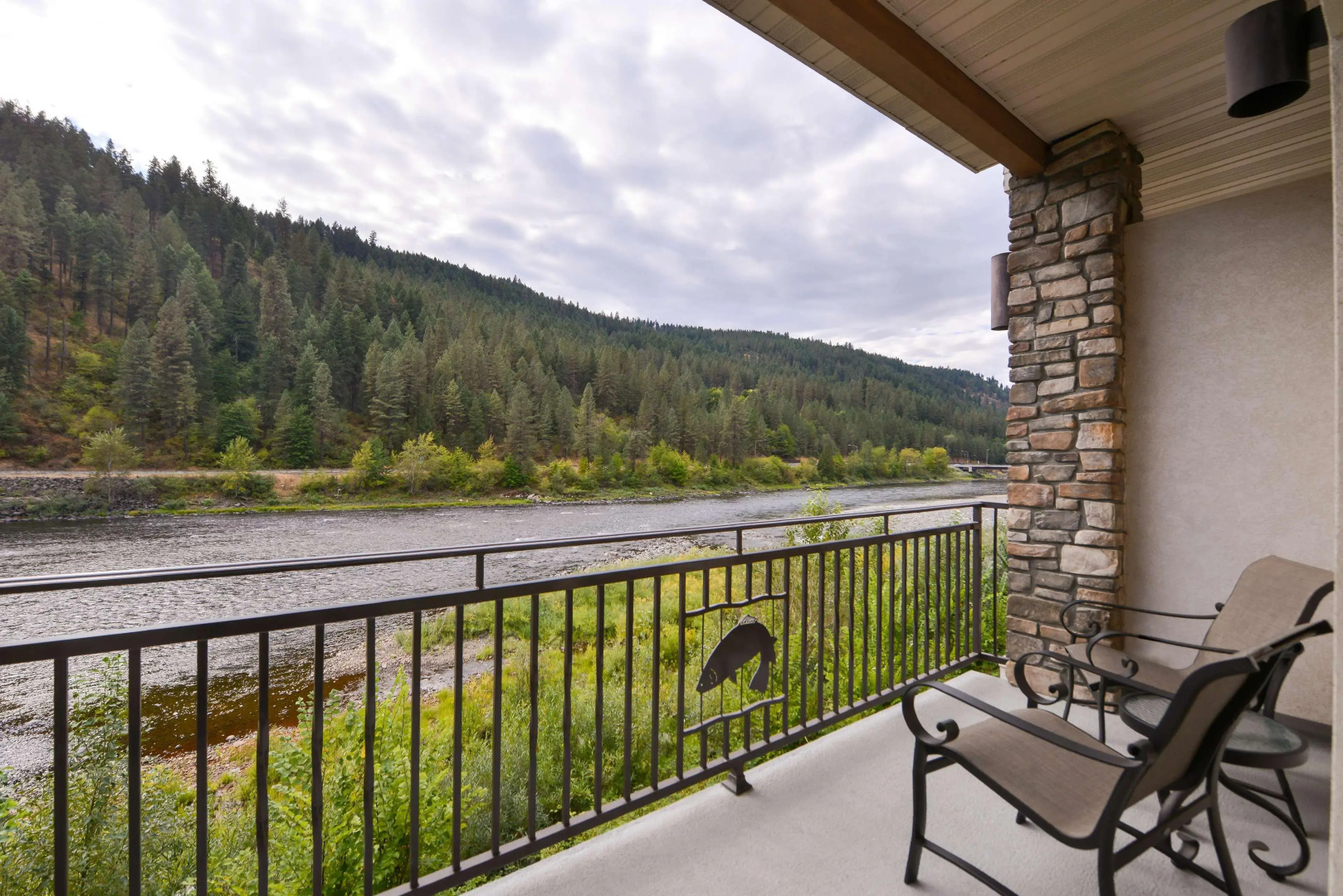 Best Western Lodge At River's Edge