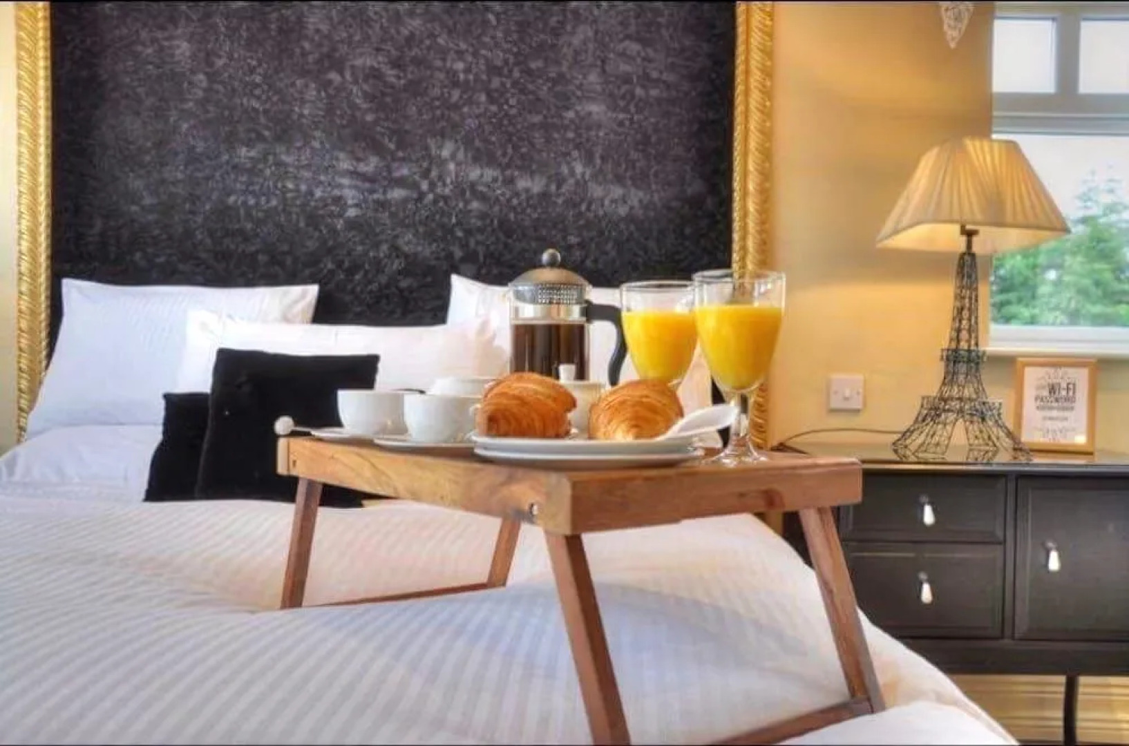 Lakeview Lodge Bed and Breakfast