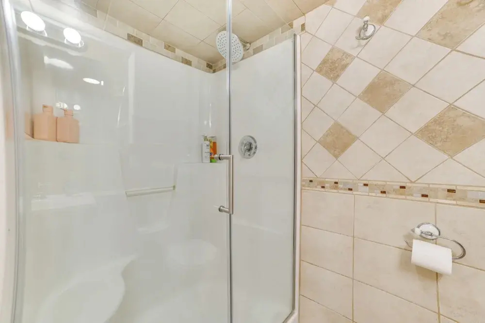 Near Snowmobiling & Ice Fishing: Fife Lake Retreat