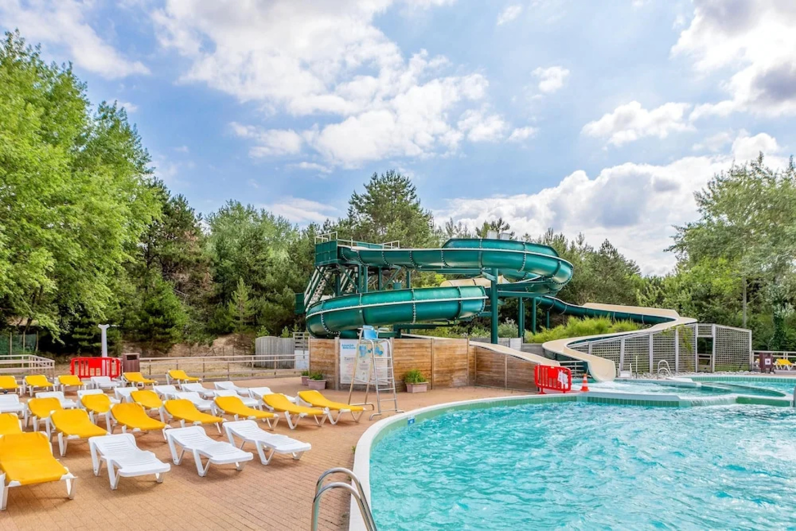 House With 2 Bedrooms in Fort-mahon-plage, With Furnished Terrace