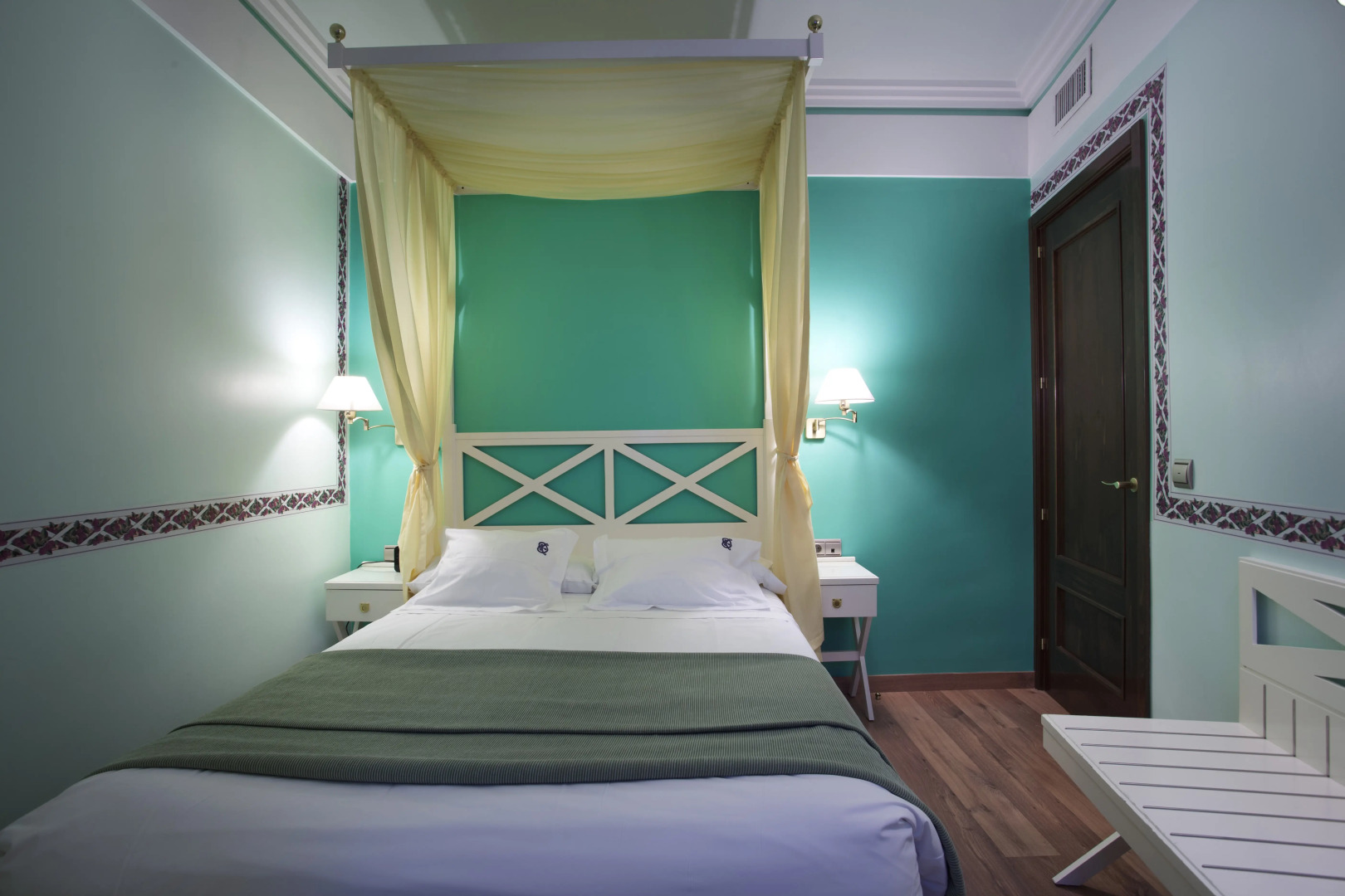 Suites Gran Via 44 Apartahotel