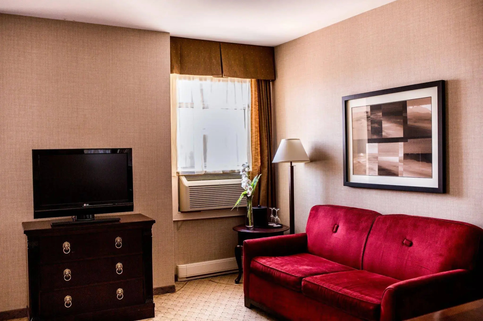 The Lord Nelson Hotel & Suites