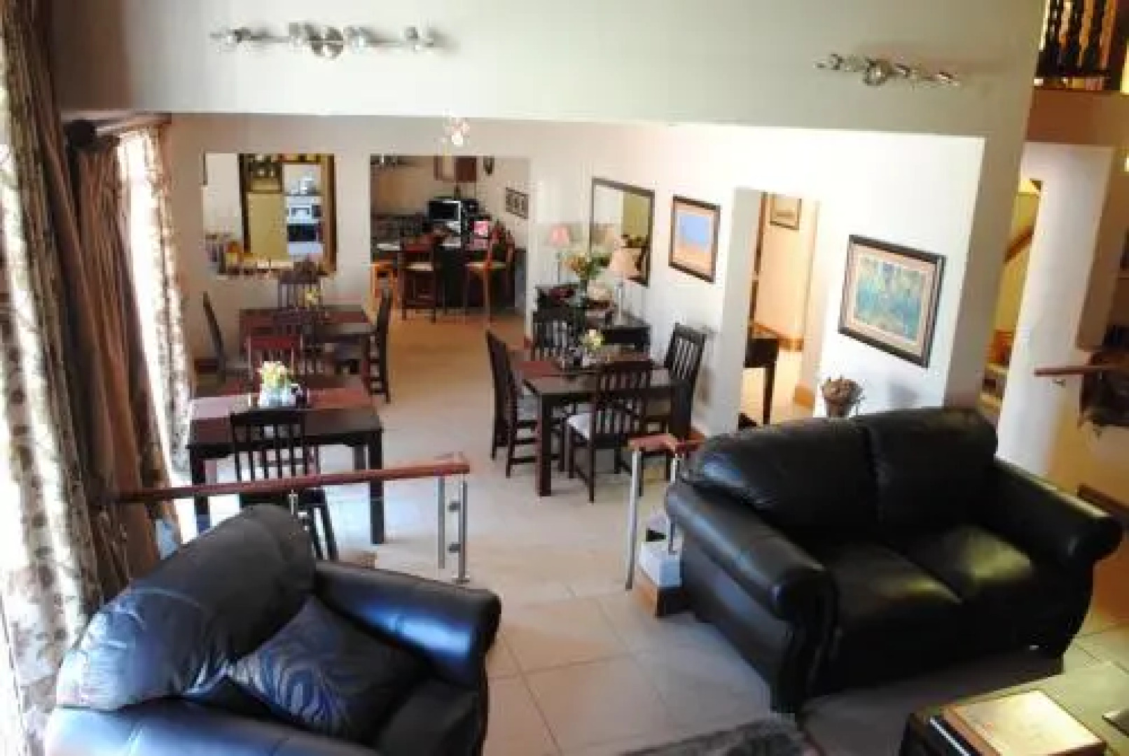 125 on Van Buuren Road Guest House