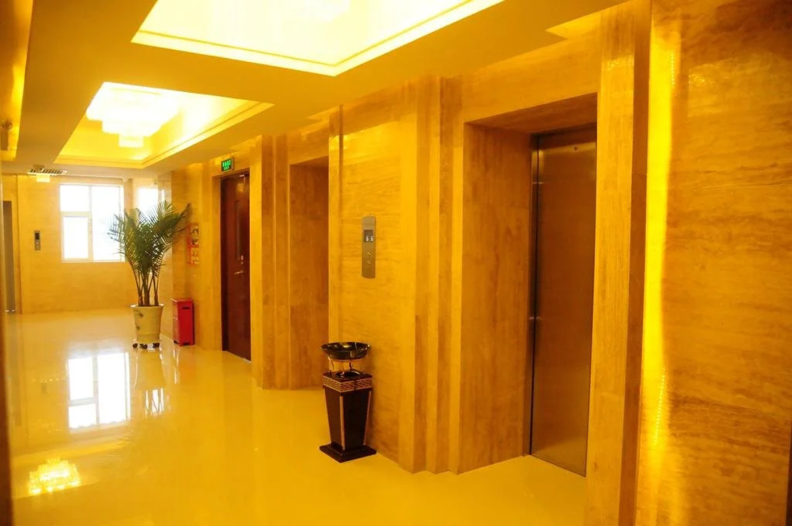 Dunhuang Han Tang Hotel