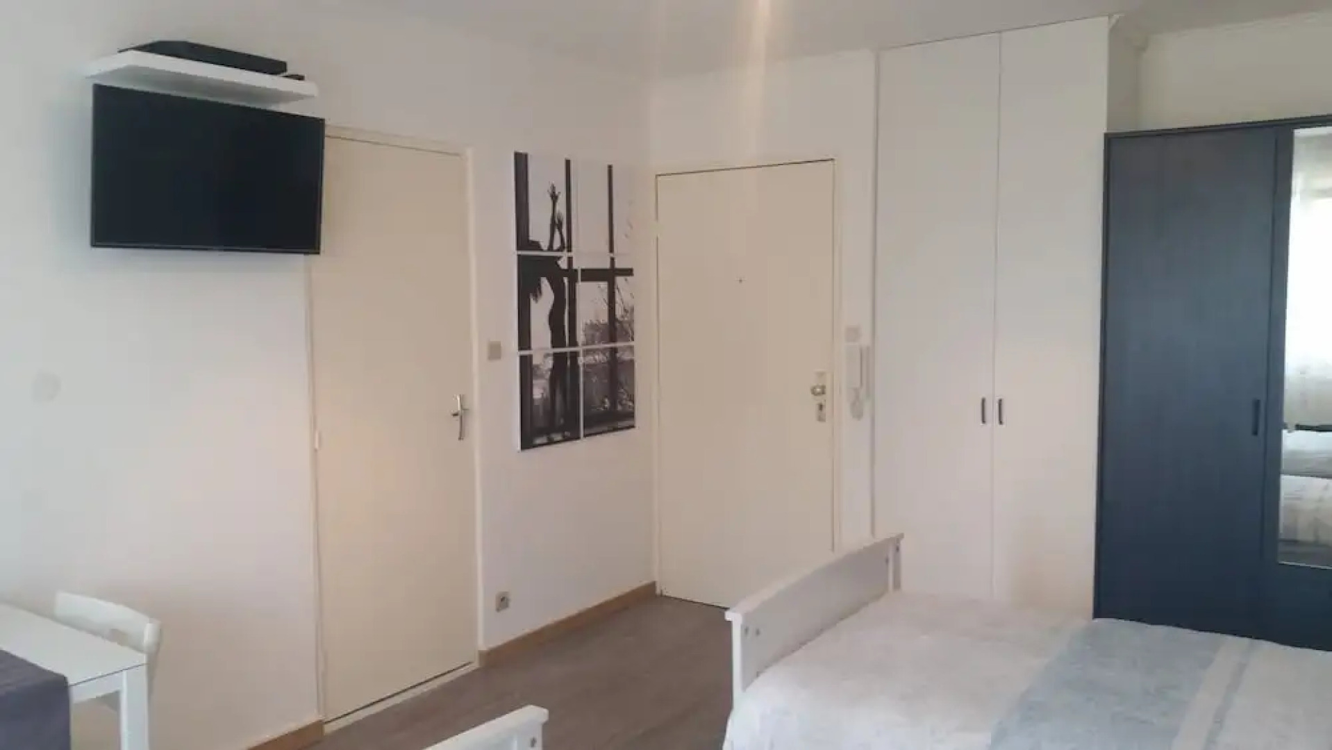 Studios near Basel Airport - RM 110