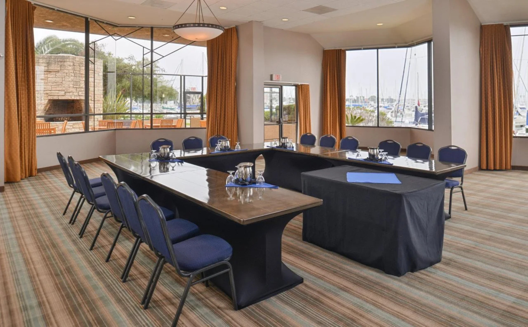 Holiday Inn Express Hotel & Suites Ventura by IHG