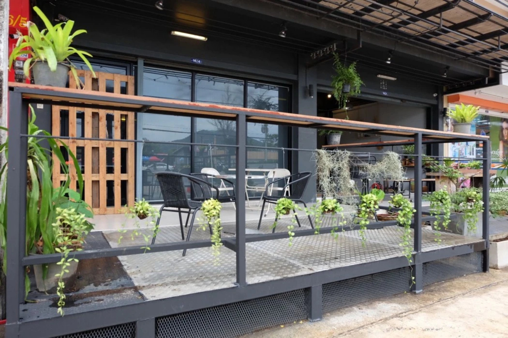 Ma Norn Phuket Hostel