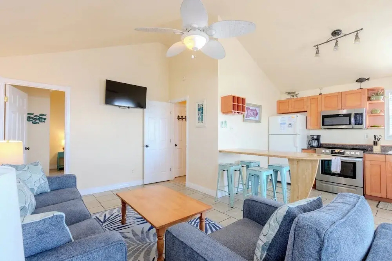 Shark Reef Resort Motel & Cottages