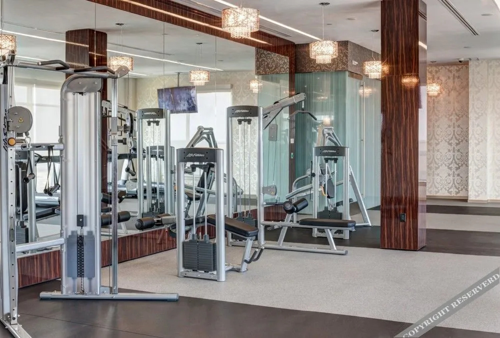 Global Luxury Suites at Spring Hill