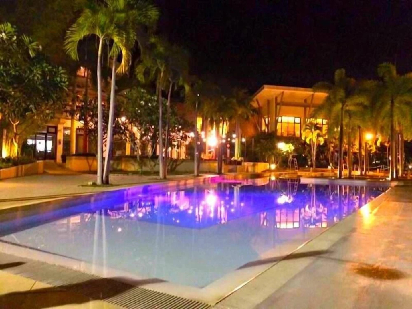 Beach Condos at Mt.Pico De Loro Beach