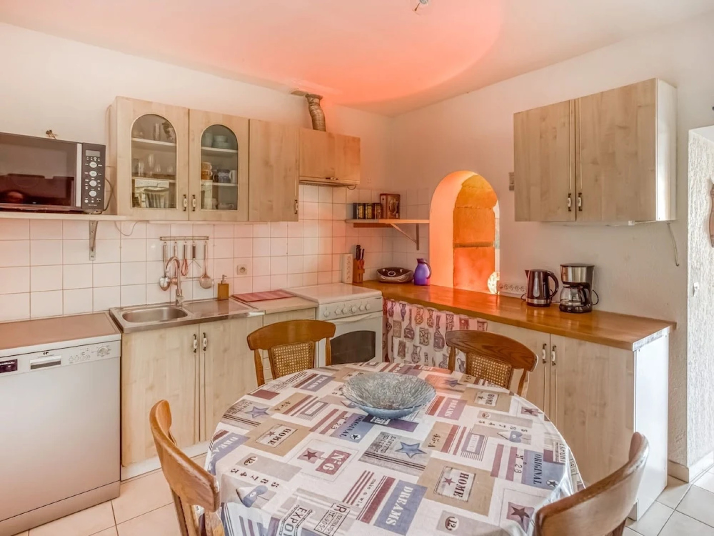 Quiant Holiday Home in Azille With Terrace