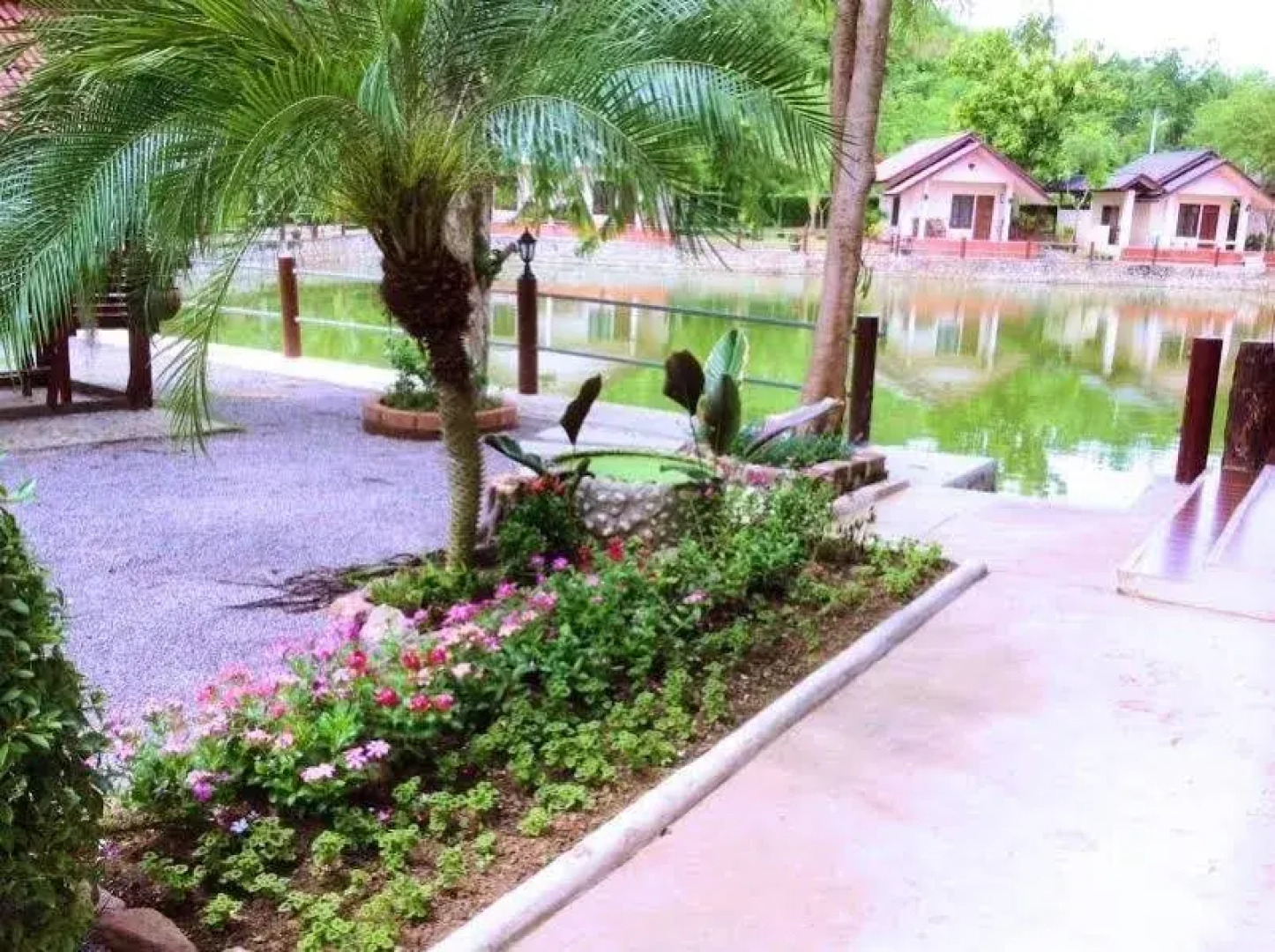 Khun Nun Resort And Guest House