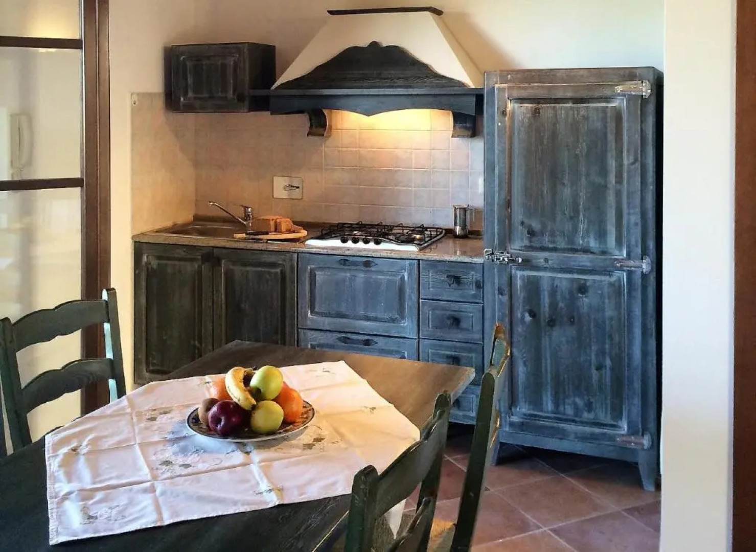 TOSCANA TOUR - small cottage with aircon, private terrace and garden - 2000m from the beach