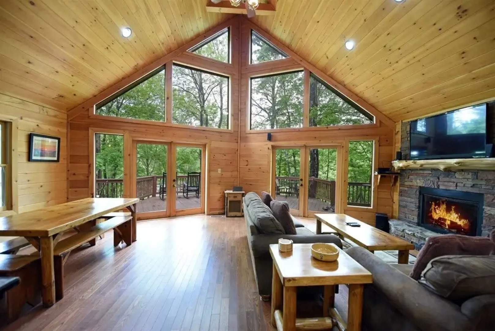 River`s Edge- Ocoee Riverfront